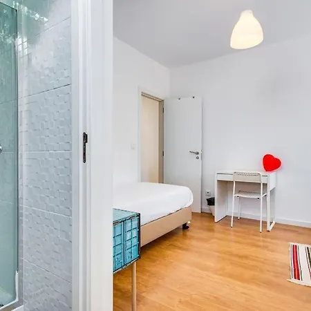 Charming 4 Bedroom In Anjos Apartment Lisbon