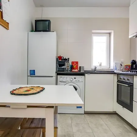 Charming 4 Bedroom In Anjos *